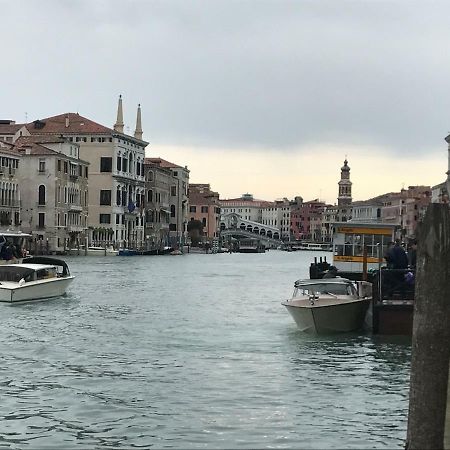 Apartamento Palazzo Grassi And Accademia Bridge Superb House Venecia Exterior foto