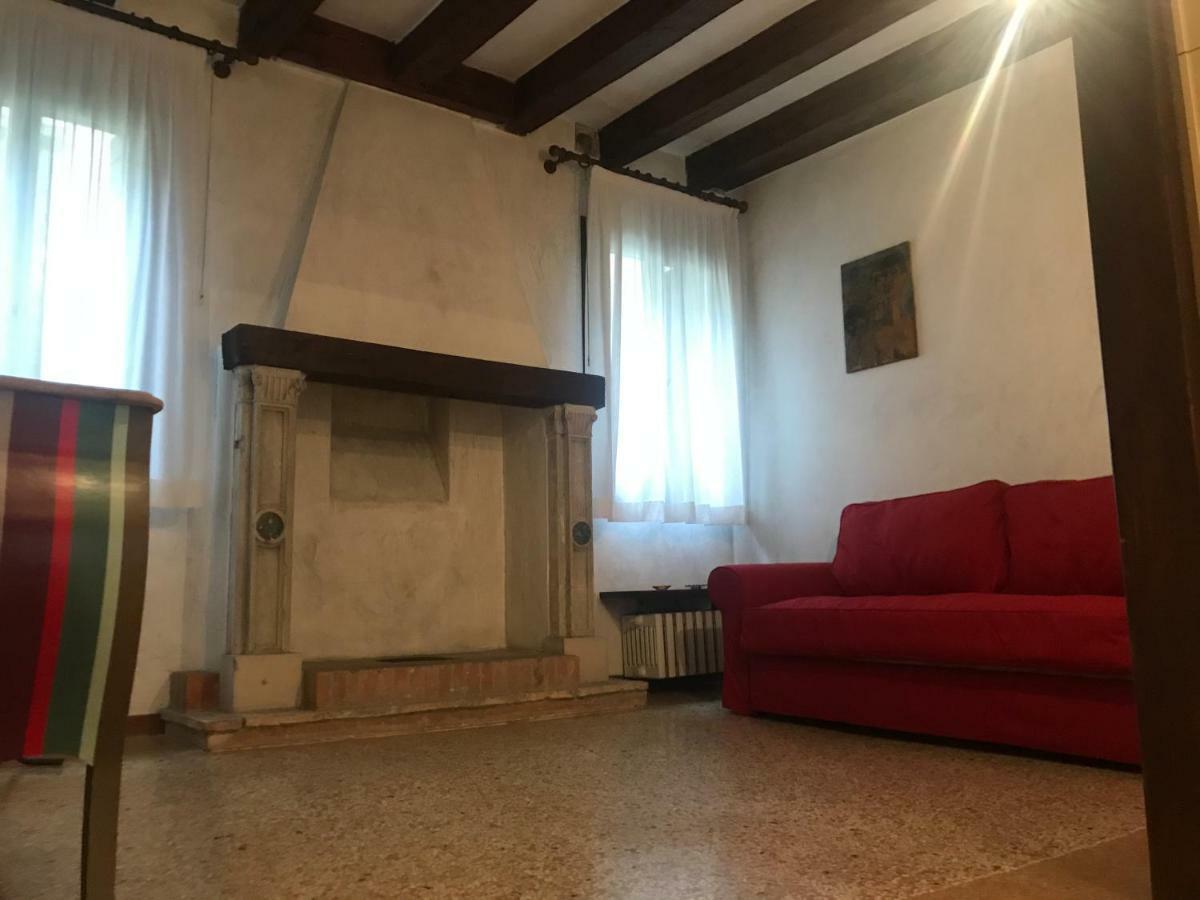 Apartamento Palazzo Grassi And Accademia Bridge Superb House Venecia Exterior foto