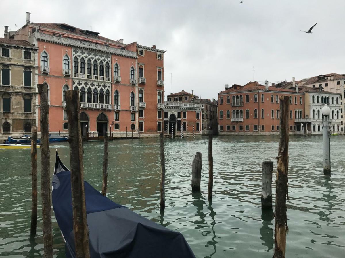 Apartamento Palazzo Grassi And Accademia Bridge Superb House Venecia Exterior foto