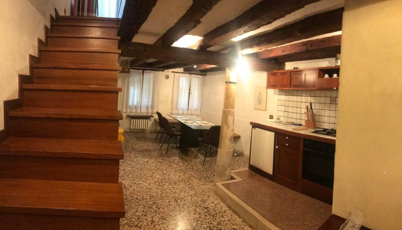 Apartamento Palazzo Grassi And Accademia Bridge Superb House Venecia Exterior foto